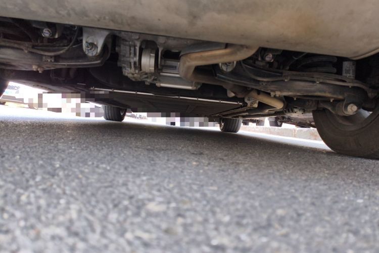Used Denza D9 2022 DM-i 970 Four-Wheel Drive Flagship Model Chassis Rear