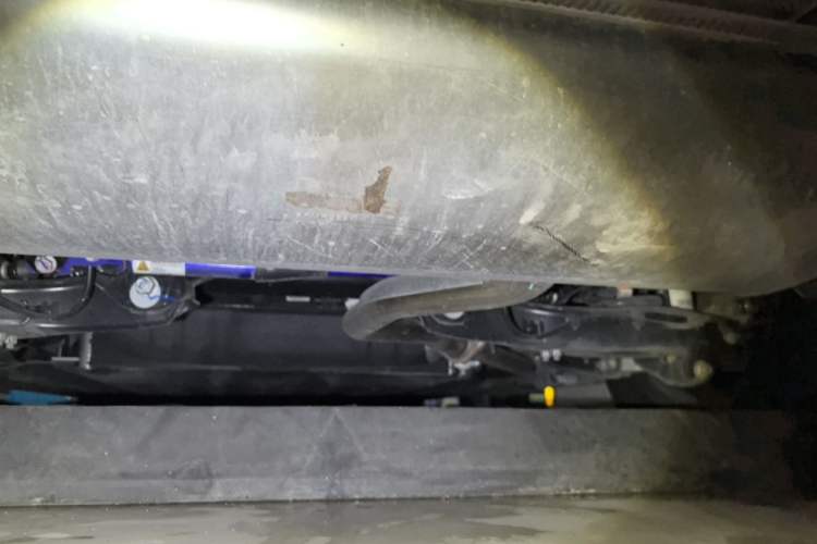 Used Denza D9 2022 DM-i 1040 Prestige Model Chassis Rear