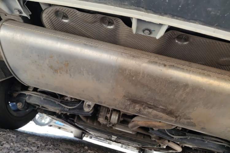 Used Denza D9 2022 DM-i 970 Four-Wheel Drive Prestige Model Chassis Rear