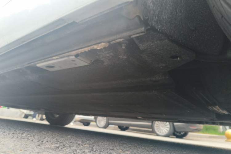 Used Denza D9 2022 DM-i 970 Four-Wheel Drive Prestige Model Chassis Rear Left