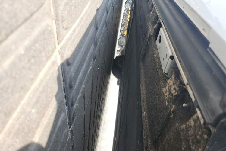 Used Denza D9 2022 DM-i 970 Four-Wheel Drive Prestige Model Chassis Rear Left