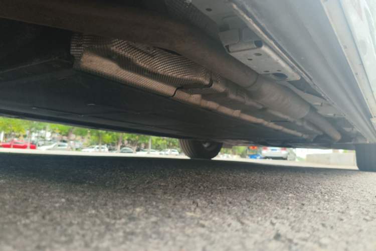 Used Denza D9 2022 DM-i 970 Four-Wheel Drive Prestige Model Chassis Rear Right
