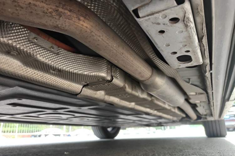 Used Denza D9 2022 DM-i 970 Four-Wheel Drive Prestige Model Chassis Rear Right