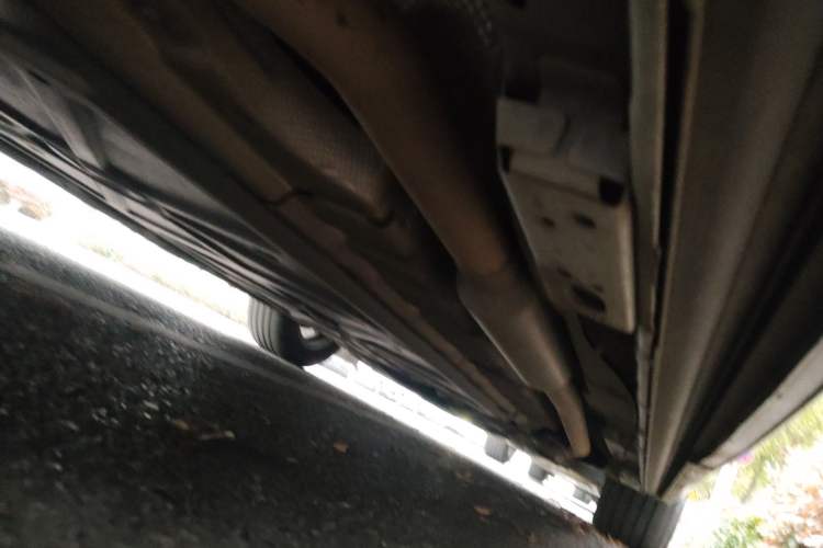 Used Denza D9 2022 DM-i 1040 Prestige Model Chassis Rear Right