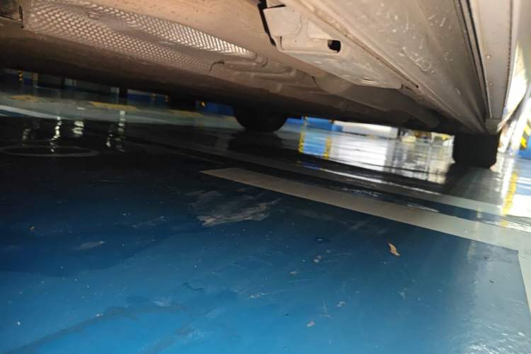 Used Denza D9 2022 DM-i 1040 Prestige Model Chassis Rear Right