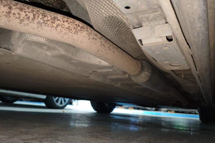 Used Denza D9 2022 DM-i 970 Four-Wheel Drive Prestige Model Chassis Rear Right