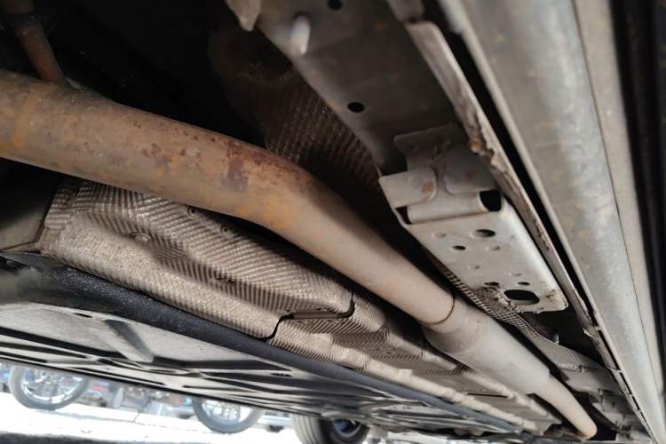 Used Denza D9 2022 DM-i 970 Four-Wheel Drive Prestige Model Chassis Rear Right