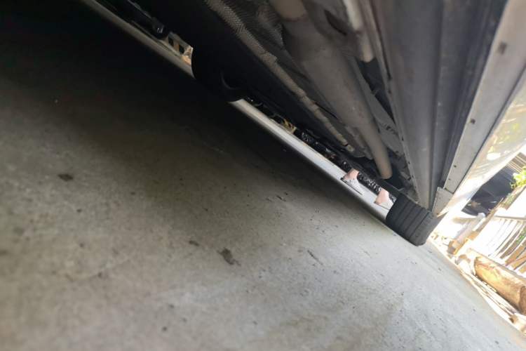 Used Denza D9 2022 DM-i 970 Four-Wheel Drive Prestige Model Chassis Rear Right