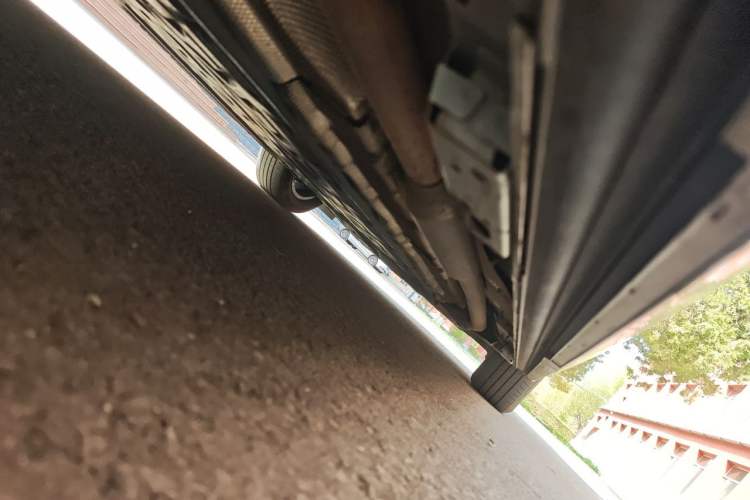 Used Denza D9 2022 DM-i 970 Four-Wheel Drive Prestige Model Chassis Rear Right