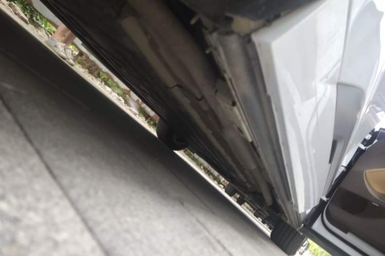 Used Denza D9 2022 DM-i 970 Four-Wheel Drive Prestige Model Chassis Rear Right