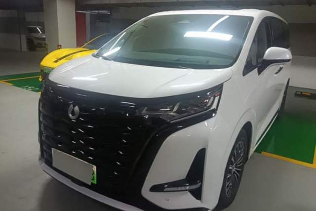 Used Denza D9 2022 DM-i 970 Four-Wheel Drive Flagship Model