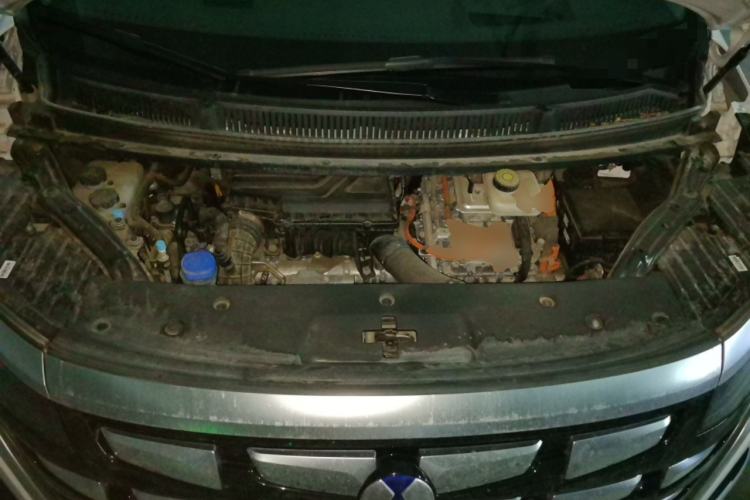 Used Denza D9 2022 DM-i 970 Four-Wheel Drive Prestige Model Engine Bay