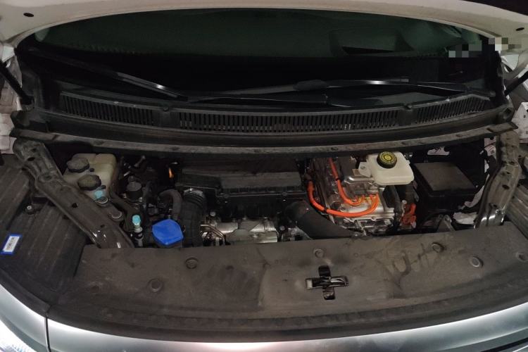 Used Denza D9 2022 DM-i 970 Four-Wheel Drive Prestige Model Engine Bay