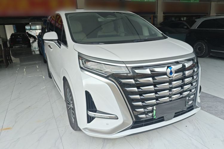Used Denza D9 2022 DM-i 1040 Prestige Model Exterior 1