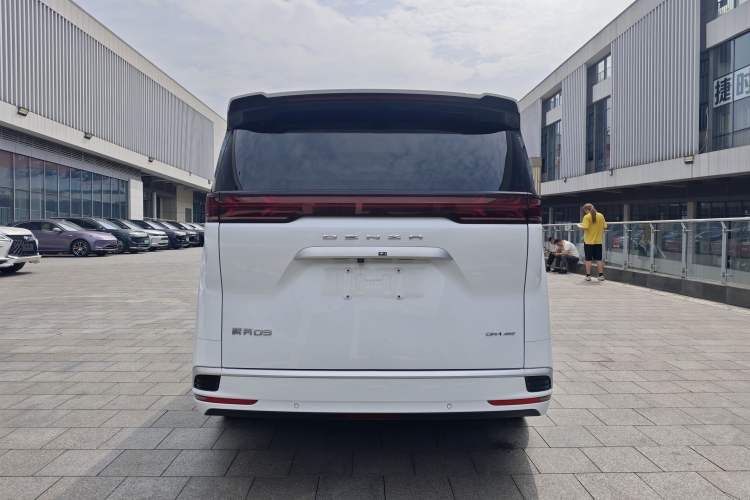 Used Denza D9 2022 DM-i 970 Four-Wheel Drive Flagship Model Exterior 10