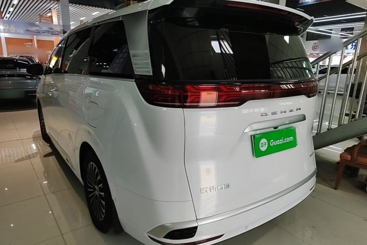 Used Denza D9 2022 DM-i 970 Four-Wheel Drive Flagship Model Exterior 2