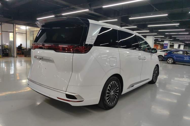 Used Denza D9 2022 DM-i 970 Four-Wheel Drive Flagship Model Exterior 4