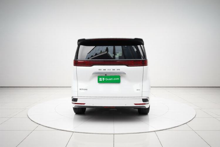 Used Denza D9 2022 DM-i 1040 Prestige Model Exterior 4