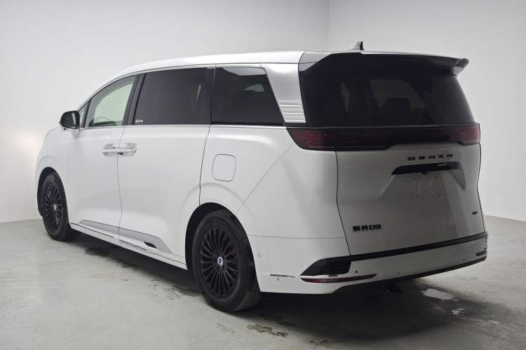 Used Denza D9 2022 DM-i 970 Four-Wheel Drive Flagship Model Exterior 5