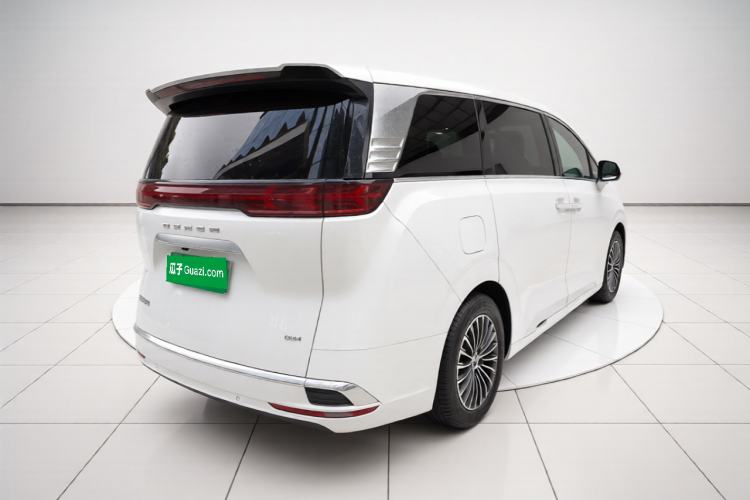 Used Denza D9 2022 DM-i 1040 Prestige Model Exterior 5