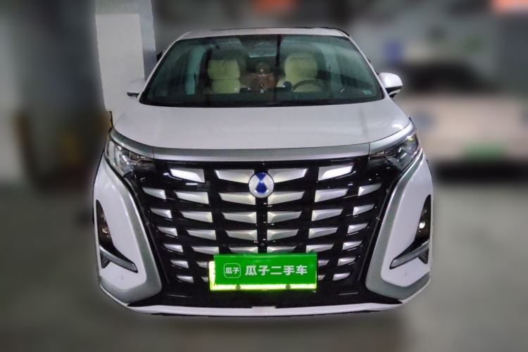 Used Denza D9 2022 DM-i 970 Four-Wheel Drive Flagship Model Front
