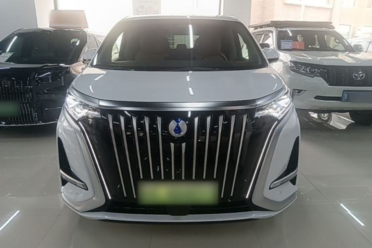 Used Denza D9 2022 EV 600 Four-Wheel Drive Flagship Model Front