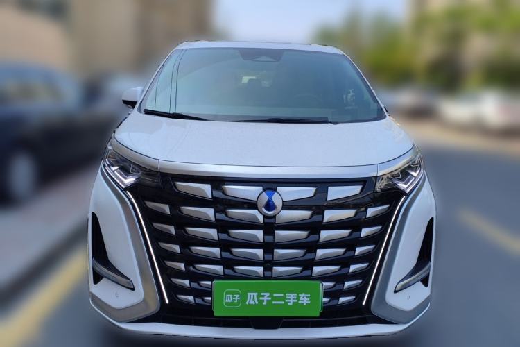 Used Denza D9 2022 DM-i 970 Four-Wheel Drive Flagship Model Front