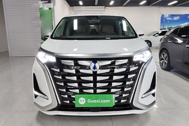 Used Denza D9 2022 DM-i 970 Four-Wheel Drive Flagship Model Front