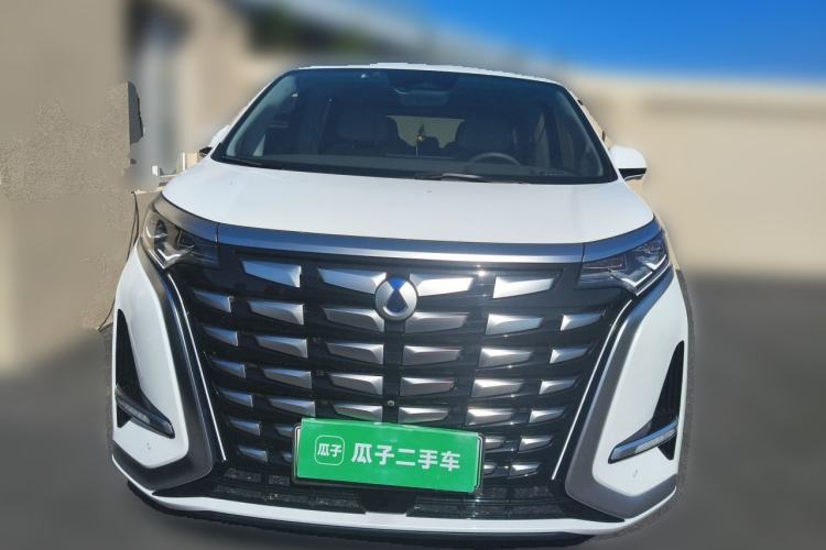 Used Denza D9 2022 DM-i 970 Four-Wheel Drive Flagship Model Front