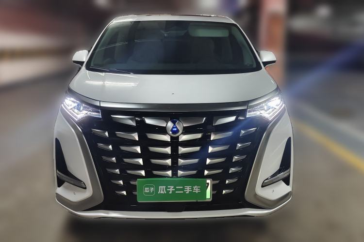 Used Denza D9 2022 DM-i 970 Four-Wheel Drive Prestige Model Front