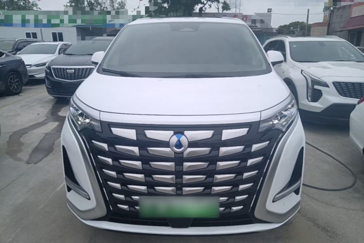 Used Denza D9 2022 DM-i 970 Four-Wheel Drive Flagship Model Front