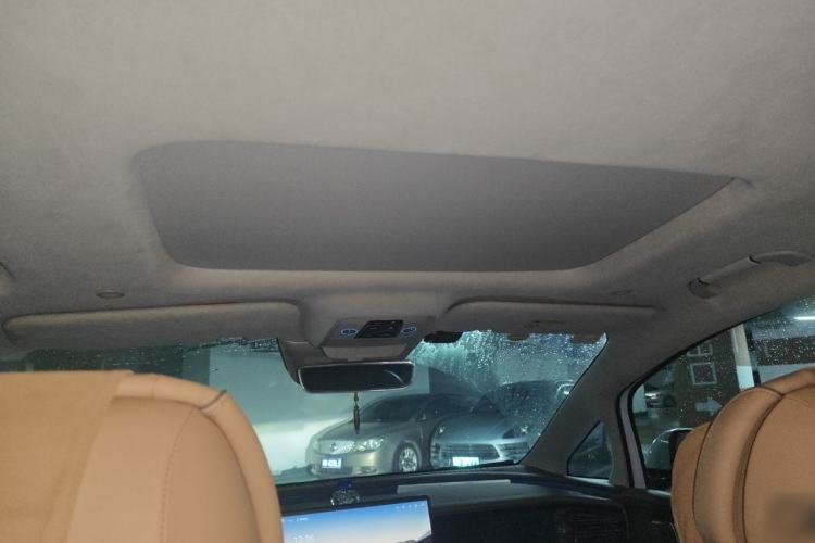 Used Denza D9 2022 DM-i 970 Four-Wheel Drive Flagship Model Headliner
