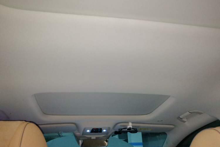 Used Denza D9 2022 DM-i 970 Four-Wheel Drive Prestige Model Headliner