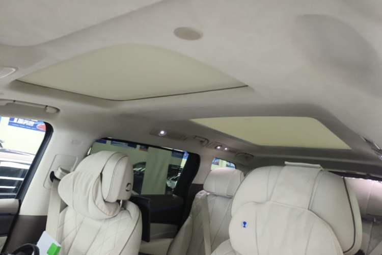 Used Denza D9 2022 DM-i 970 Four-Wheel Drive Flagship Model Headliner