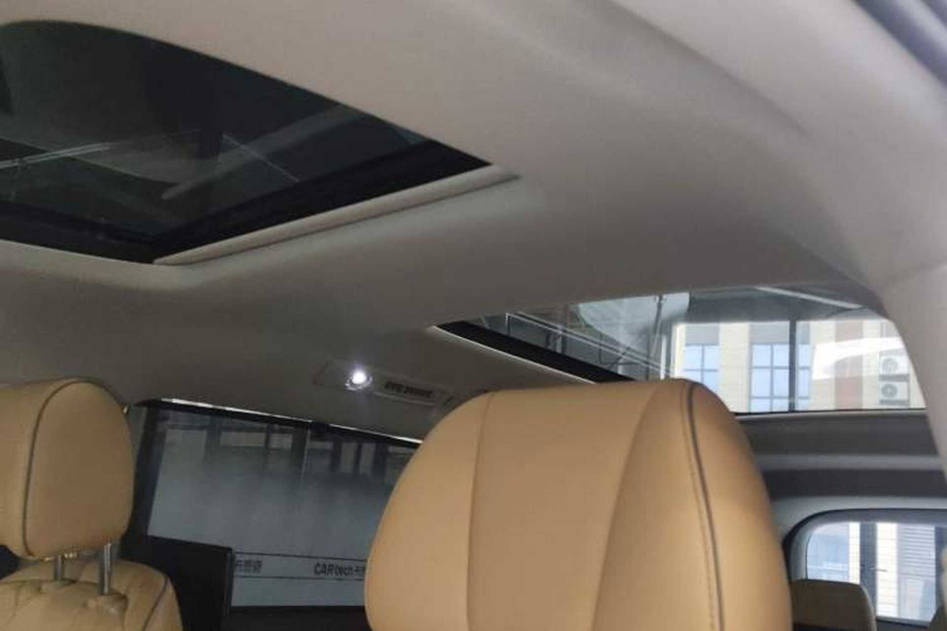 Used Denza D9 2022 DM-i 970 Four-Wheel Drive Prestige Model Headliner