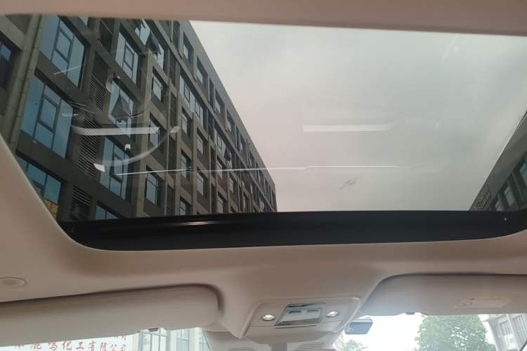 Used Denza D9 2022 DM-i 970 Four-Wheel Drive Prestige Model Headliner