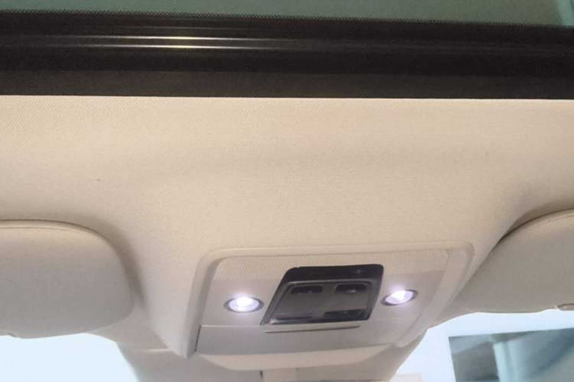Used Denza D9 2022 DM-i 970 Four-Wheel Drive Prestige Model Headliner