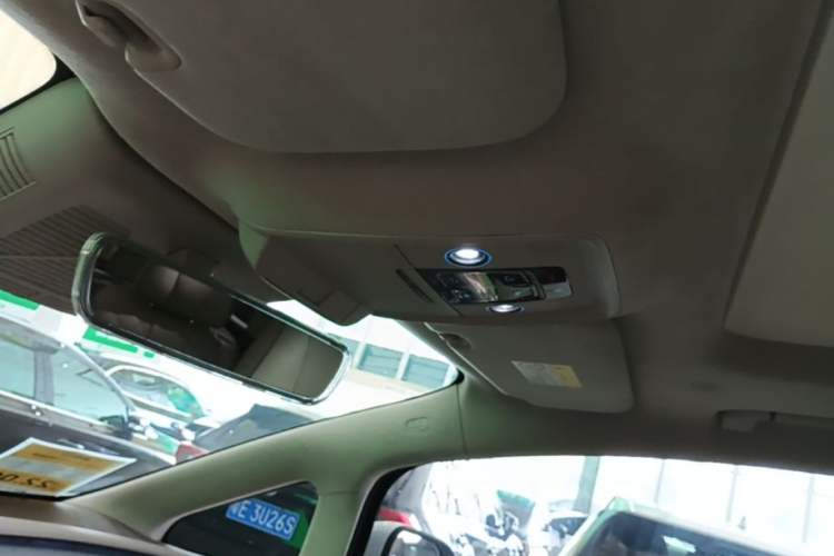 Used Denza D9 2022 DM-i 970 Four-Wheel Drive Flagship Model Headliner