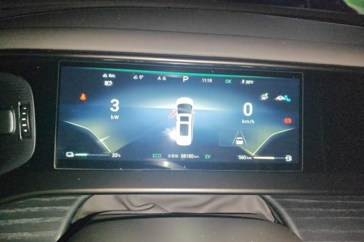 Used Denza D9 2022 DM-i 970 Four-Wheel Drive Flagship Model Instrument Cluster