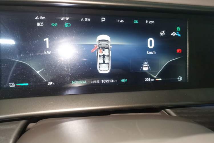 Used Denza D9 2022 DM-i 970 Four-Wheel Drive Flagship Model Instrument Cluster