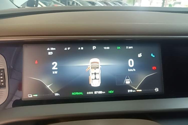 Used Denza D9 2022 DM-i 970 Four-Wheel Drive Prestige Model Instrument Cluster