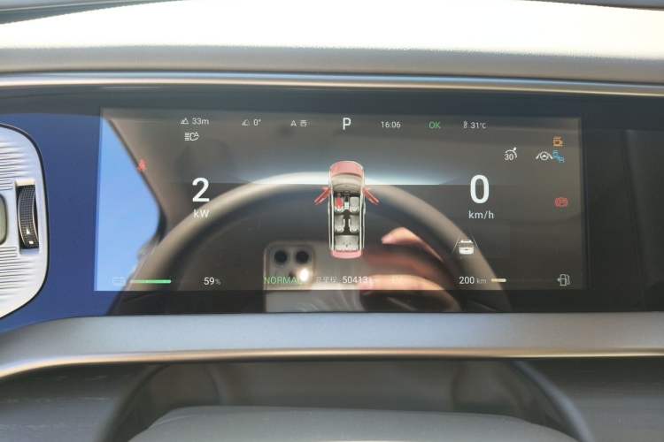 Used Denza D9 2022 DM-i 970 Four-Wheel Drive Flagship Model Instrument Cluster
