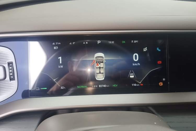 Used Denza D9 2022 DM-i 970 Four-Wheel Drive Prestige Model Instrument Cluster