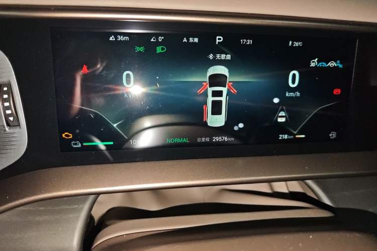 Used Denza D9 2022 DM-i 970 Four-Wheel Drive Prestige Model Instrument Cluster