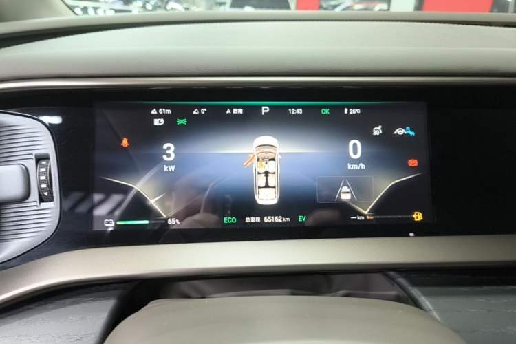 Used Denza D9 2022 DM-i 970 Four-Wheel Drive Flagship Model Instrument Cluster