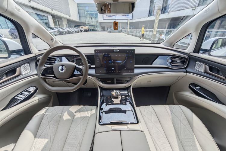 Used Denza D9 2022 DM-i 970 Four-Wheel Drive Flagship Model Interior 1