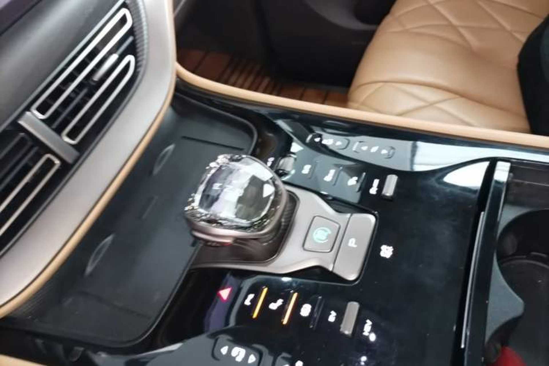 Used Denza D9 2022 DM-i 970 Four-Wheel Drive Prestige Model Interior 1