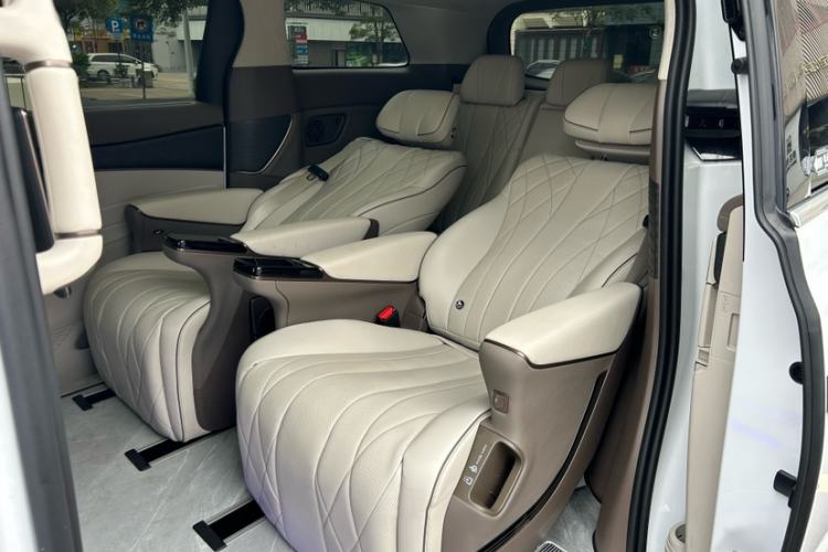 Used Denza D9 2022 DM-i 970 Four-Wheel Drive Flagship Model Interior 10