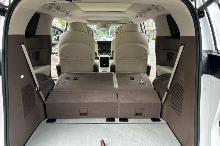 Used Denza D9 2022 DM-i 970 Four-Wheel Drive Flagship Model Interior 2
