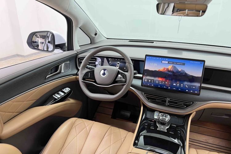Used Denza D9 2022 DM-i 970 Four-Wheel Drive Flagship Model Interior 7